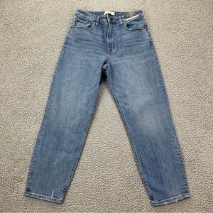 Abercrombie & Fitch Women's Curve Love High Rise Mom Jean Stretch  - Size:  29/8